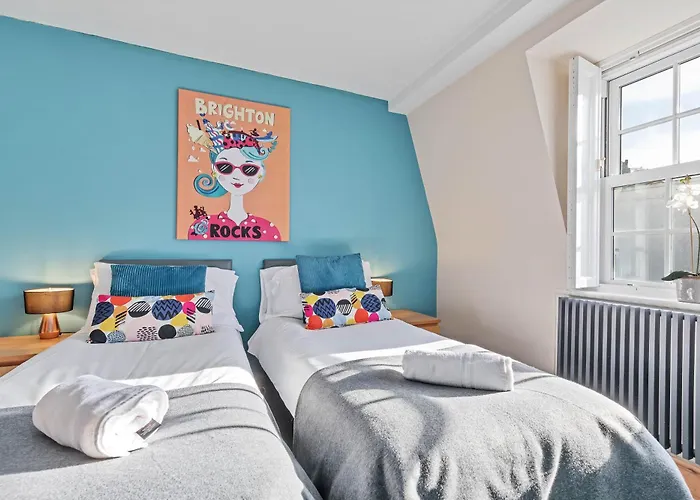 Pebble Mews House - By My Getaways - Parking For One Small Car