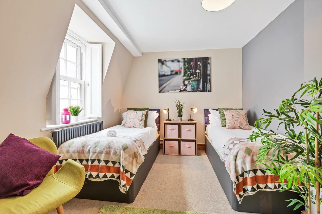 Pebble Mews House - By My Getaways - Parking For One Small Car Apartment Brighton